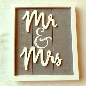Wooden Mr & Mrs decorative frame